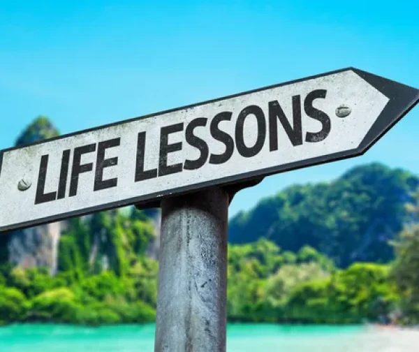depositphotos_64913287-stock-photo-life-lessons-sign